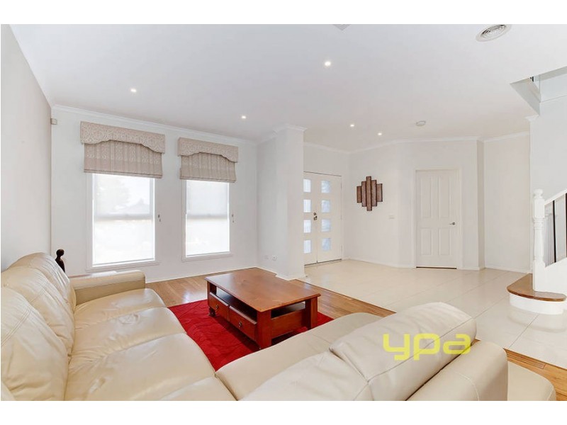 39 Tiffany Crescent, Roxburgh Park VIC 3064