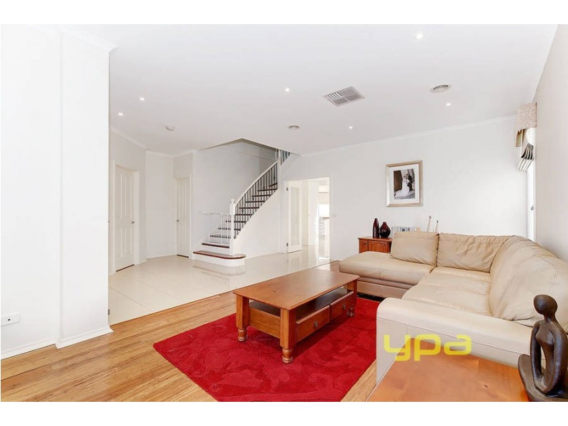 39 Tiffany Crescent, Roxburgh Park VIC 3064