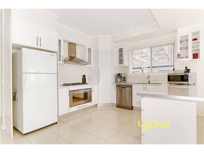 39 Tiffany Crescent, Roxburgh Park VIC 3064