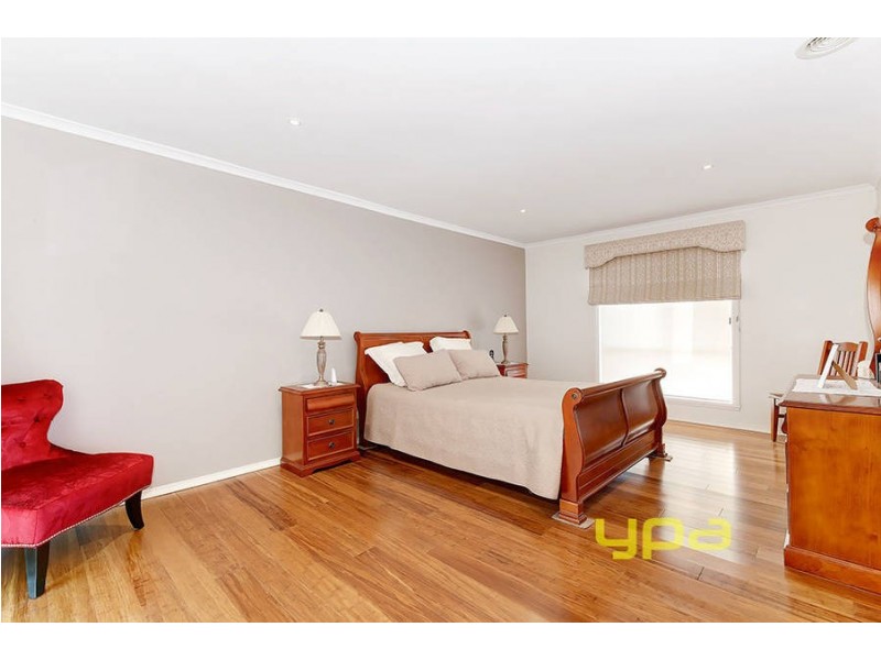 39 Tiffany Crescent, Roxburgh Park VIC 3064