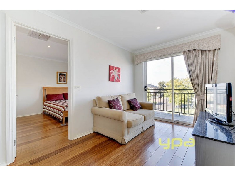 39 Tiffany Crescent, Roxburgh Park VIC 3064