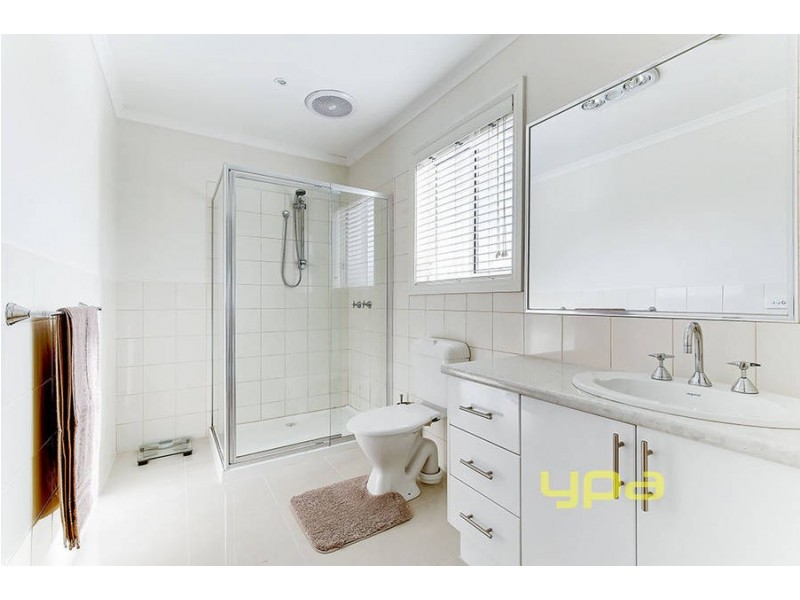 39 Tiffany Crescent, Roxburgh Park VIC 3064