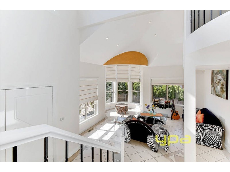 3 Cassinia Crescent, Meadow Heights VIC 3048