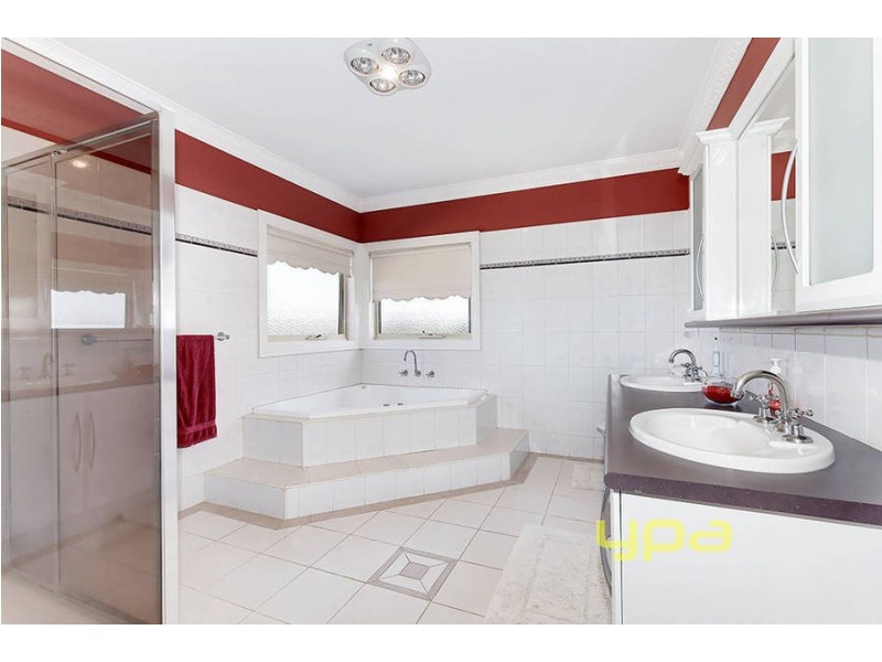 3 Cassinia Crescent, Meadow Heights VIC 3048