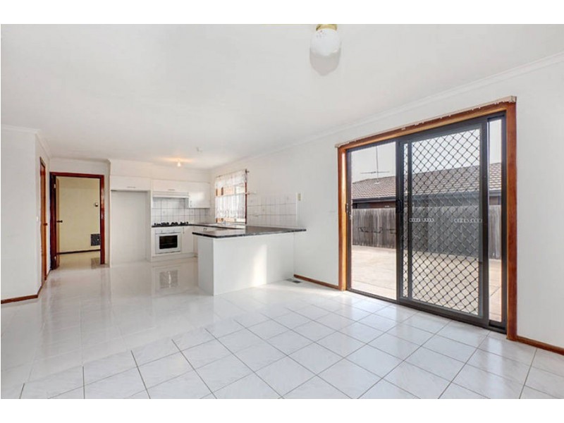 20 Cassinia Crescent, Meadow Heights VIC 3048