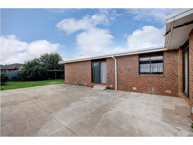 20 Cassinia Crescent, Meadow Heights VIC 3048