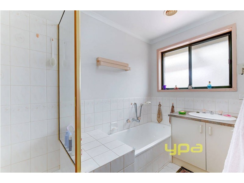 38 Bradman Drive, Meadow Heights VIC 3048