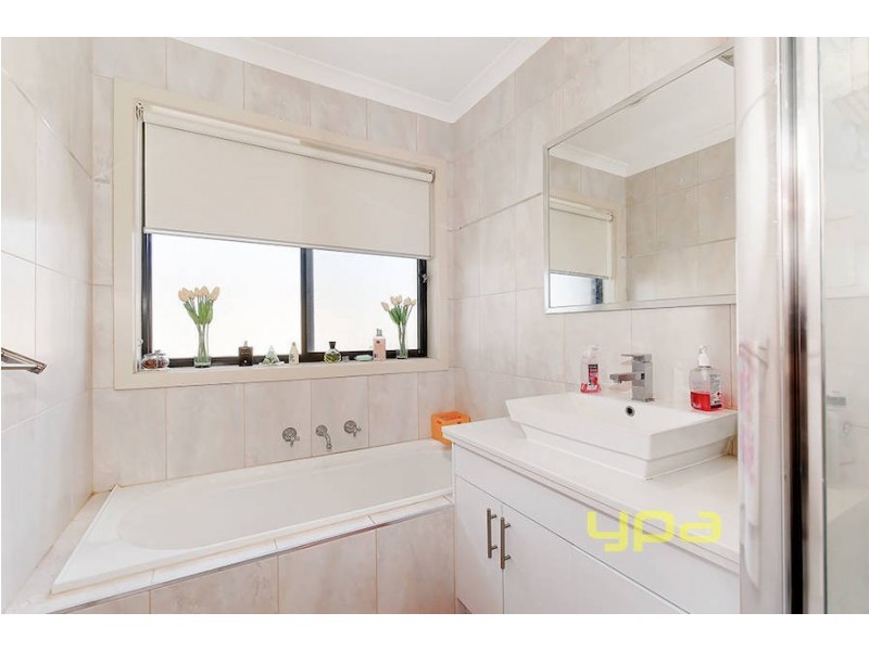 2/15 Bambury Court, Campbellfield VIC 3061