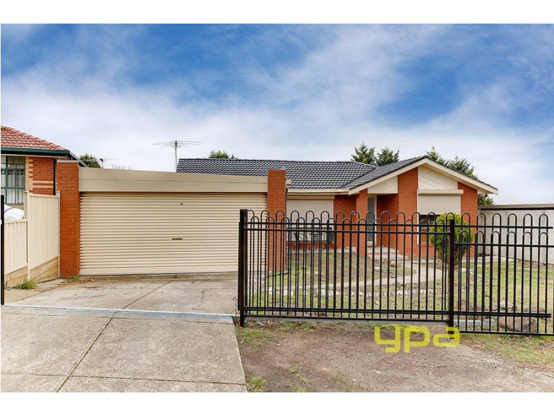 8 Wattle Close, Meadow Heights VIC 3048