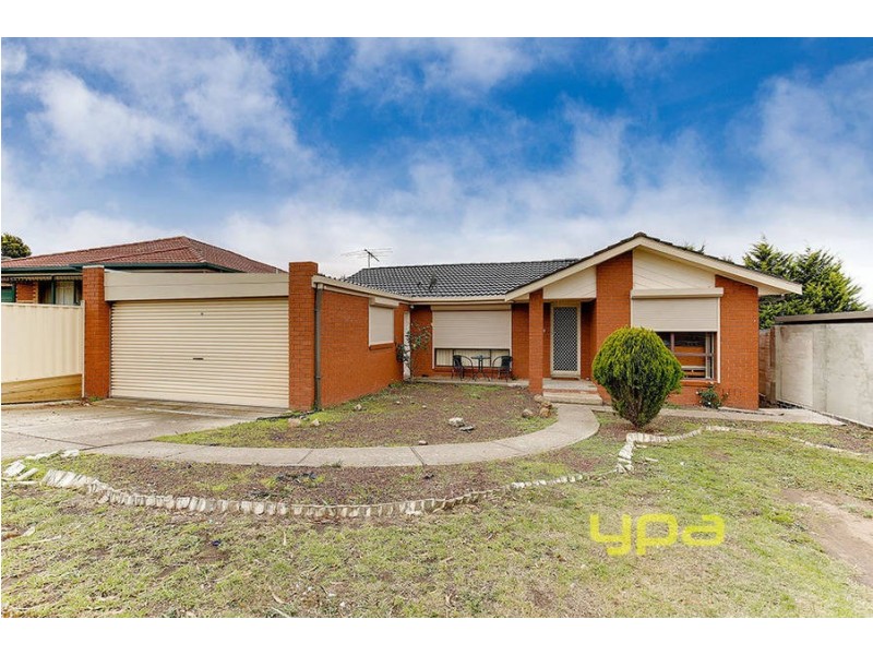 8 Wattle Close, Meadow Heights VIC 3048