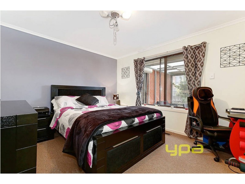 8 Wattle Close, Meadow Heights VIC 3048