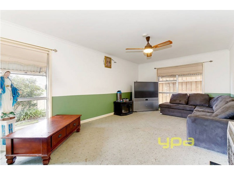 1 Allendale Court, Meadow Heights VIC 3048