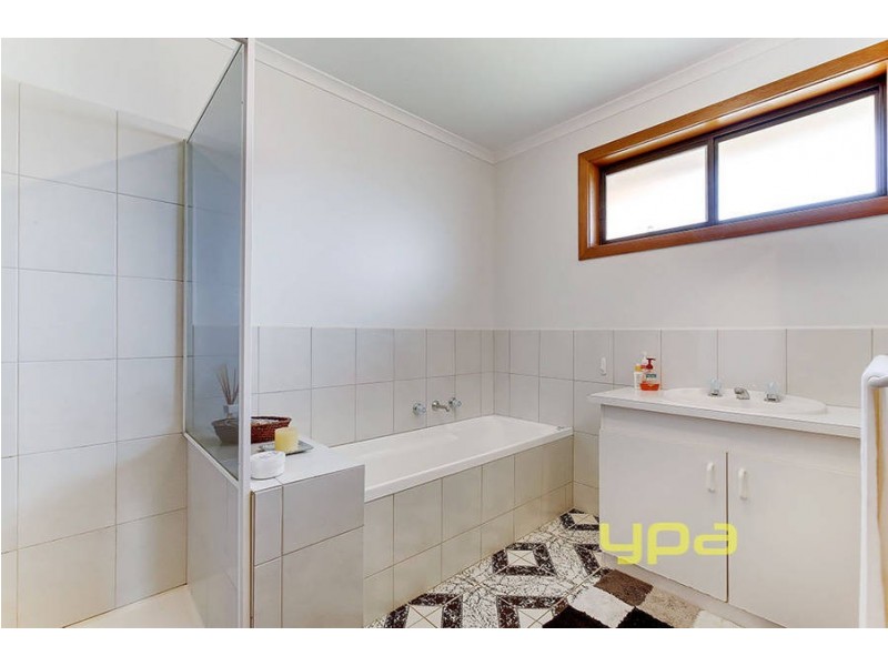 29a Nicholson Crescent, Meadow Heights VIC 3048