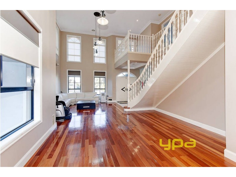 101 Donald Cameron Drive, Roxburgh Park VIC 3064