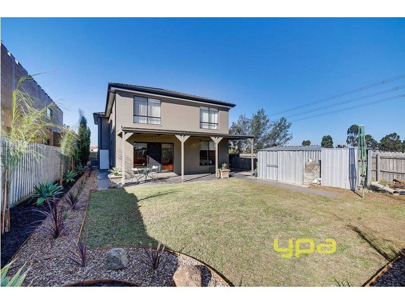 101 Donald Cameron Drive, Roxburgh Park VIC 3064