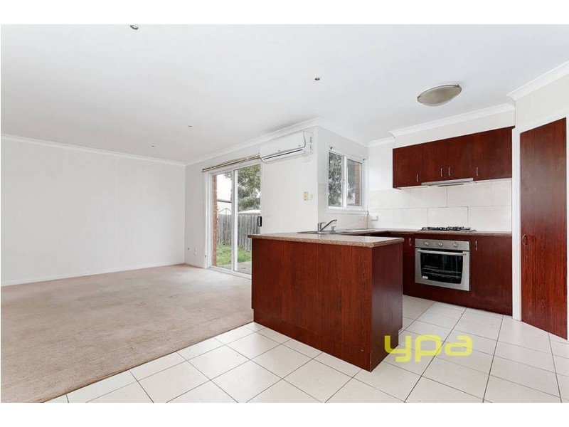 3/8 Mladen Court, Coolaroo VIC 3048