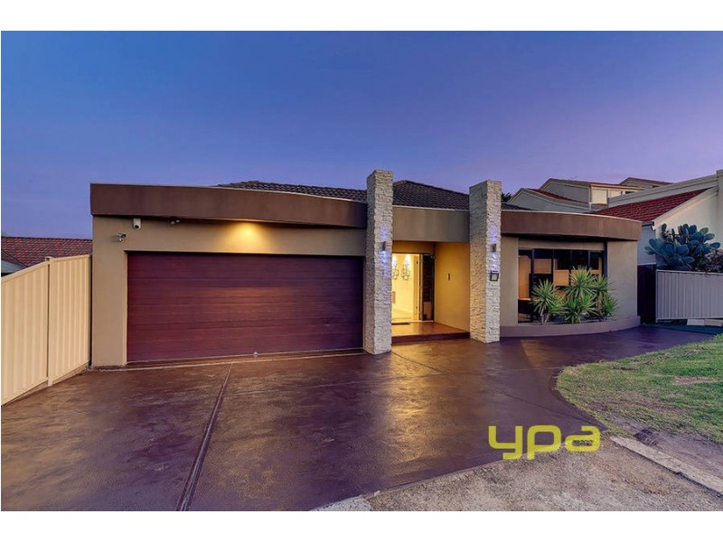 7 Kanooka Grove, Meadow Heights VIC 3048