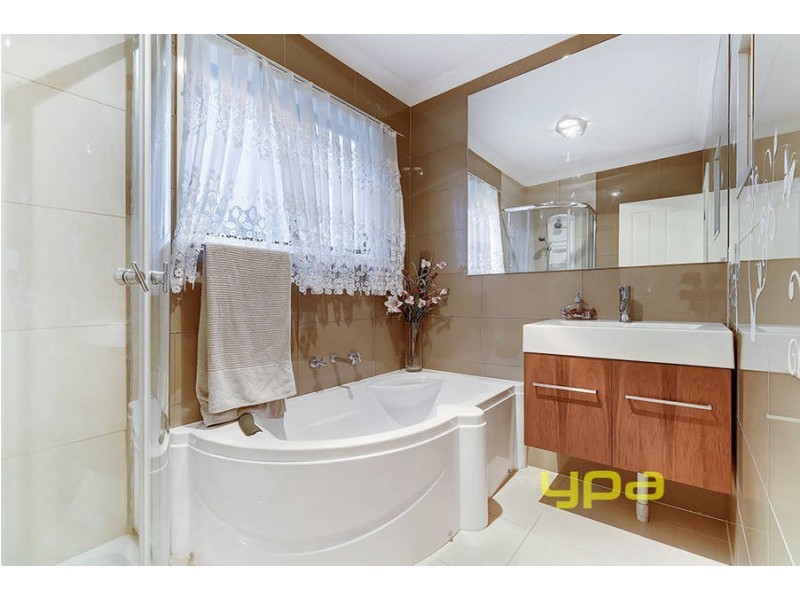 7 Kanooka Grove, Meadow Heights VIC 3048