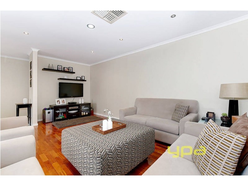 8 Cherry Court, Meadow Heights VIC 3048