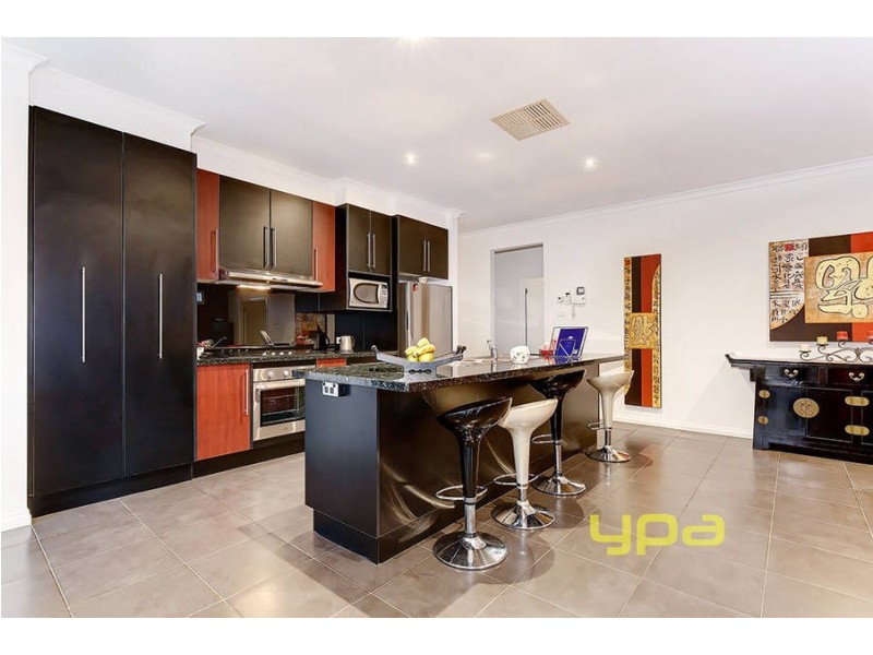 22 Hayfield Road, Roxburgh Park VIC 3064