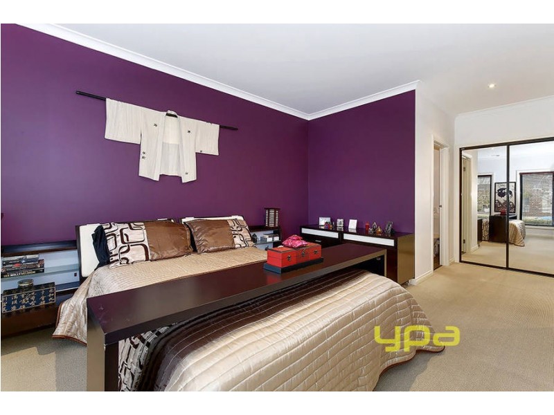 22 Hayfield Road, Roxburgh Park VIC 3064