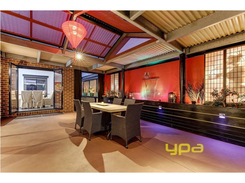 22 Hayfield Road, Roxburgh Park VIC 3064