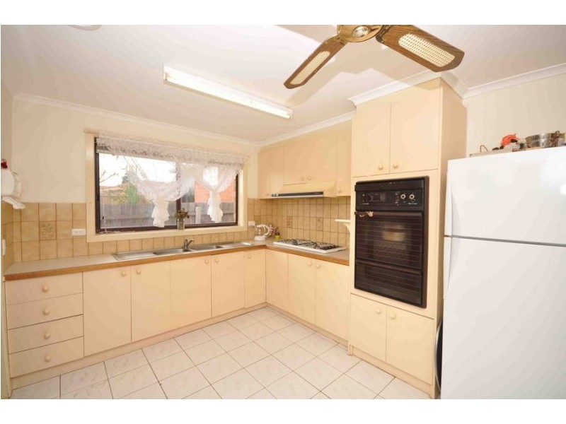 2/55 Tarcoola Avenue, Meadow Heights VIC 3048