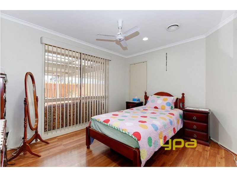 9 Gunbower Crescent, Meadow Heights VIC 3048