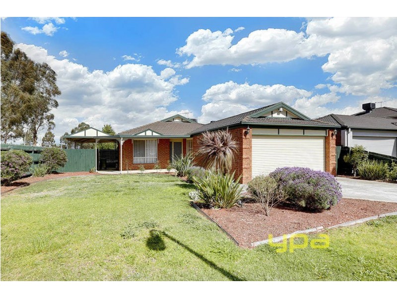 6 Degaris Lane, Roxburgh Park VIC 3064