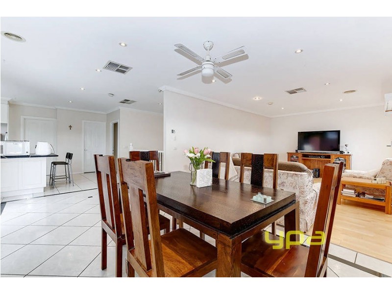 1/12 Shankland Boulevard, Meadow Heights VIC 3048