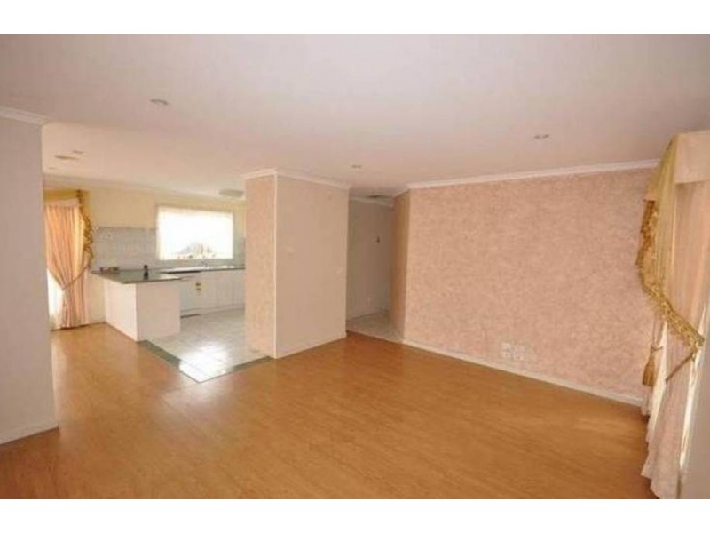 10 Mensa Court, Roxburgh Park VIC 3064