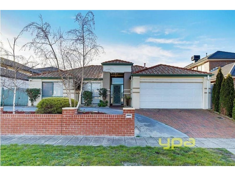 4 Thomas Street, Roxburgh Park VIC 3064