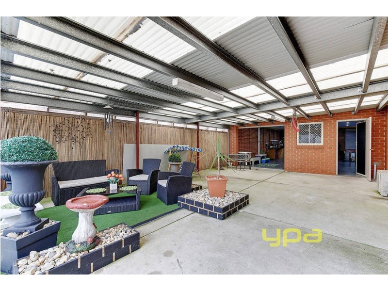 30 Serpens Court, Roxburgh Park VIC 3064