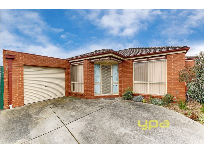 2/9 Mitta Mitta Way, Meadow Heights VIC 3048