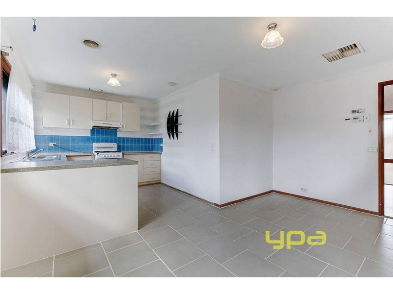 10 Berringa Court, Meadow Heights VIC 3048