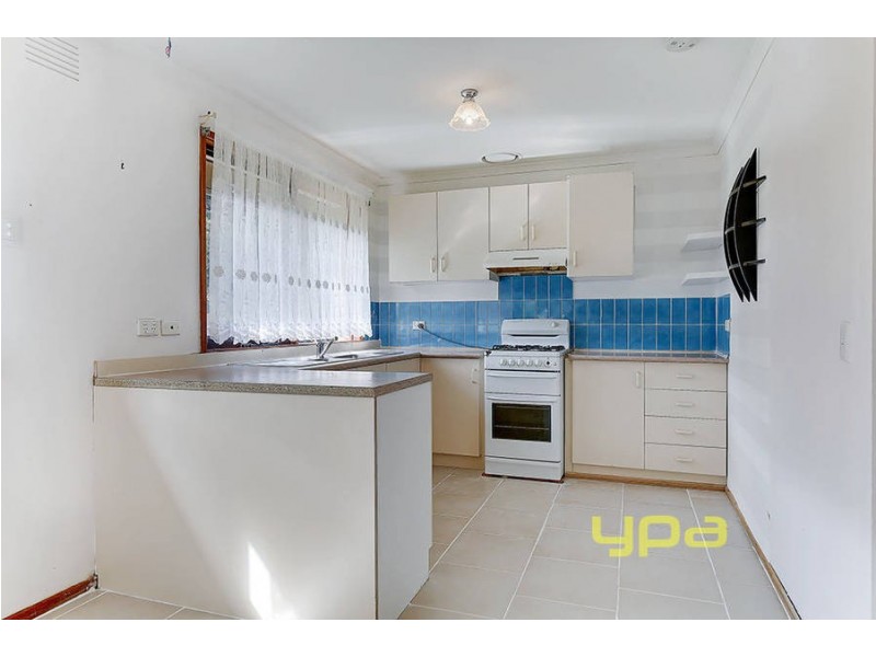 10 Berringa Court, Meadow Heights VIC 3048