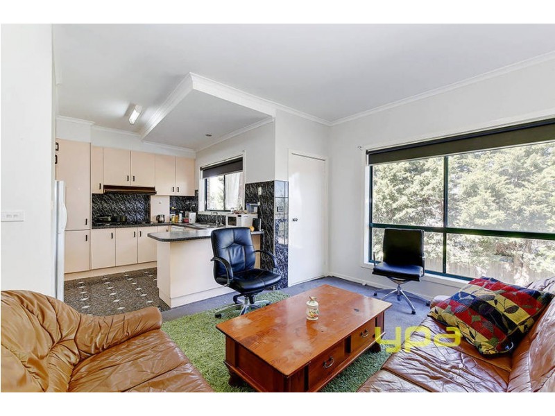 15 Bronco Court, Meadow Heights VIC 3048