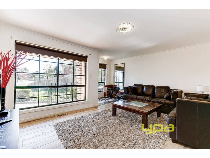 15 Bronco Court, Meadow Heights VIC 3048