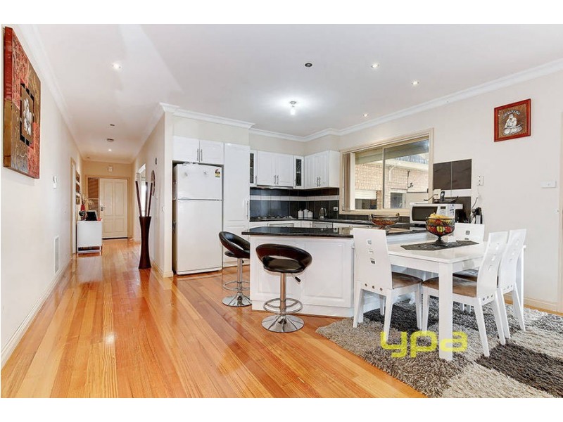 42 Hayfield Road, Roxburgh Park VIC 3064