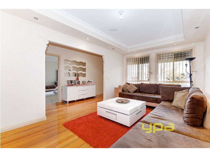 42 Hayfield Road, Roxburgh Park VIC 3064