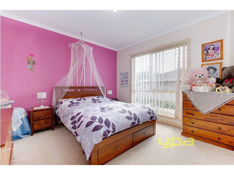 42 Hayfield Road, Roxburgh Park VIC 3064