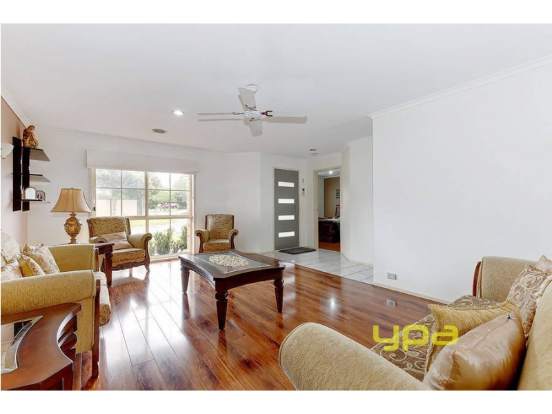 12 Prentice Court, Roxburgh Park VIC 3064