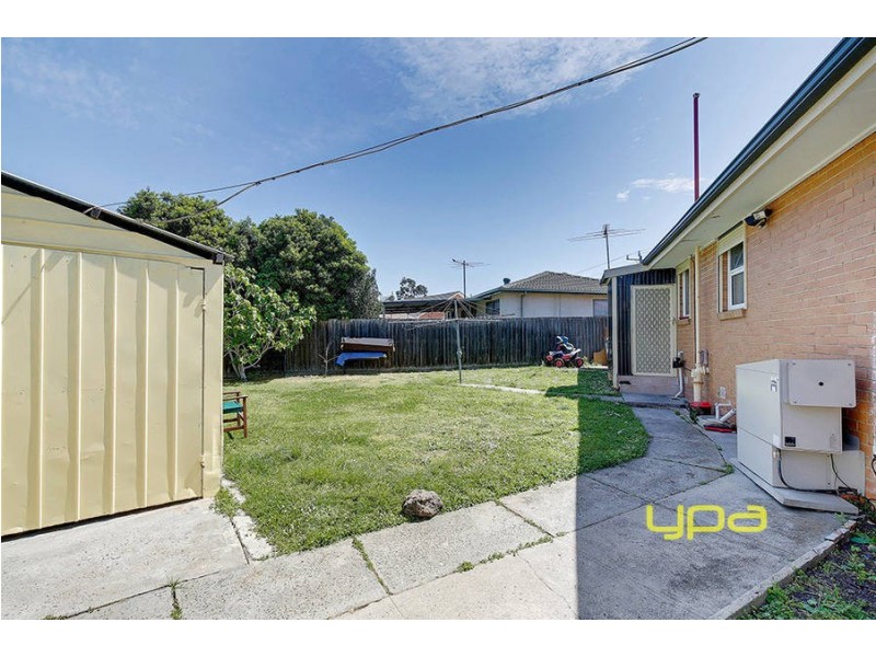 27 Warne Street, Coolaroo VIC 3048