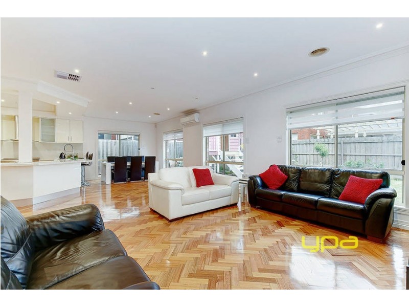 3 Beltana Lane, Roxburgh Park VIC 3064