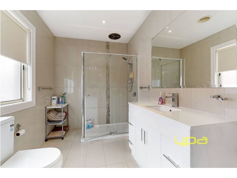 3 Beltana Lane, Roxburgh Park VIC 3064