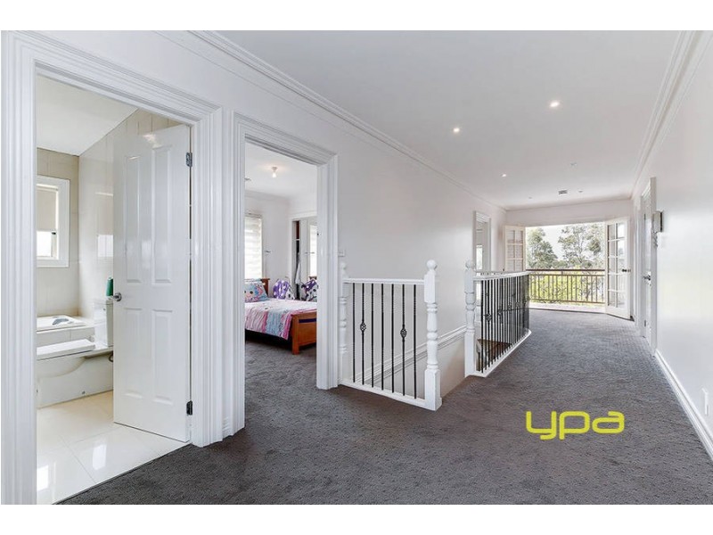 3 Beltana Lane, Roxburgh Park VIC 3064