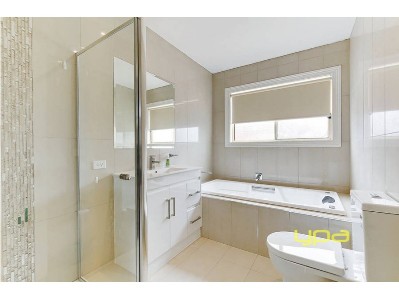 3 Beltana Lane, Roxburgh Park VIC 3064