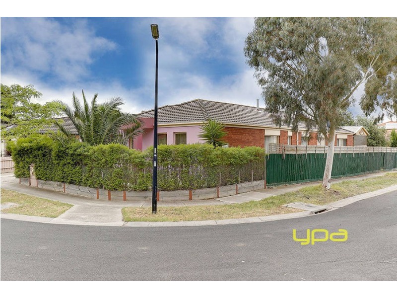 12 Shortridge Circuit, Roxburgh Park VIC 3064