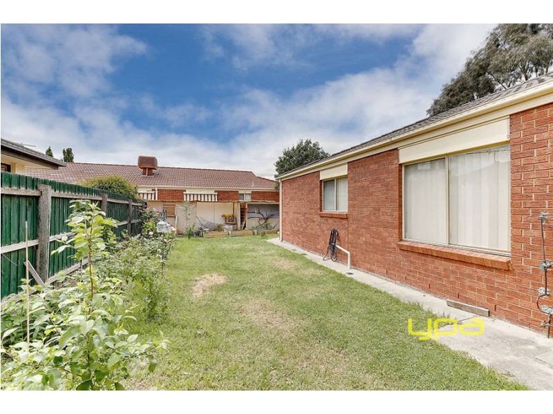 12 Shortridge Circuit, Roxburgh Park VIC 3064