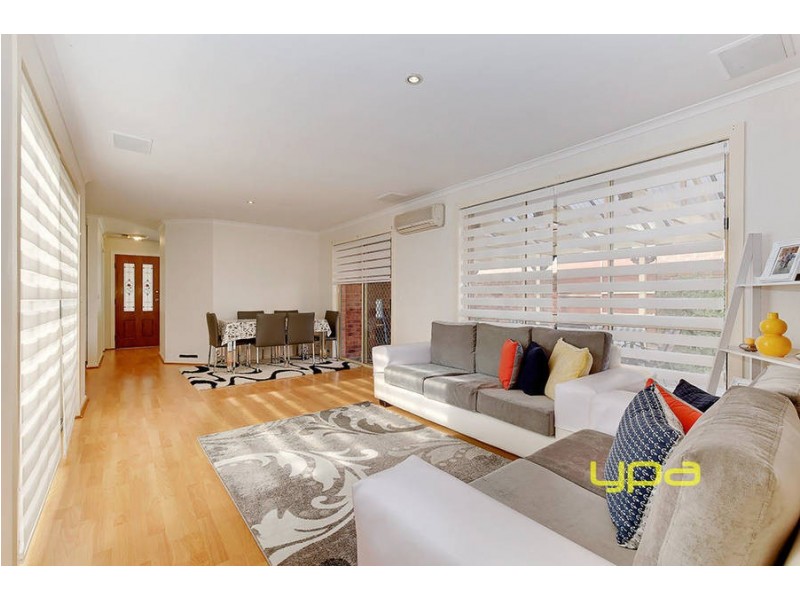 17 Kirwan Aveue, Roxburgh Park VIC 3064